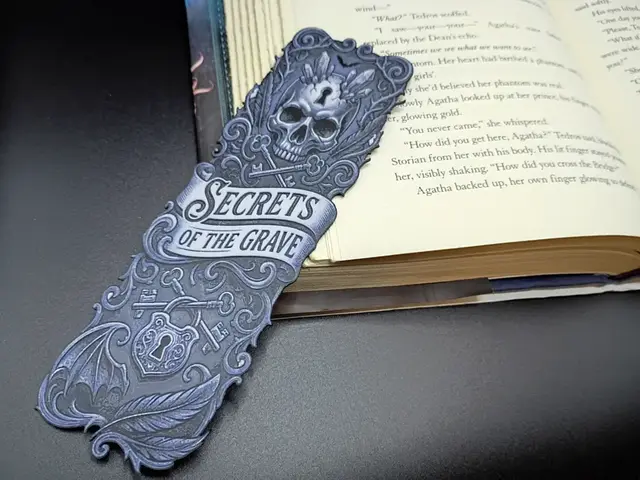 HueForge model: Skulls - Secret of the Grave Bookmark by 3djd