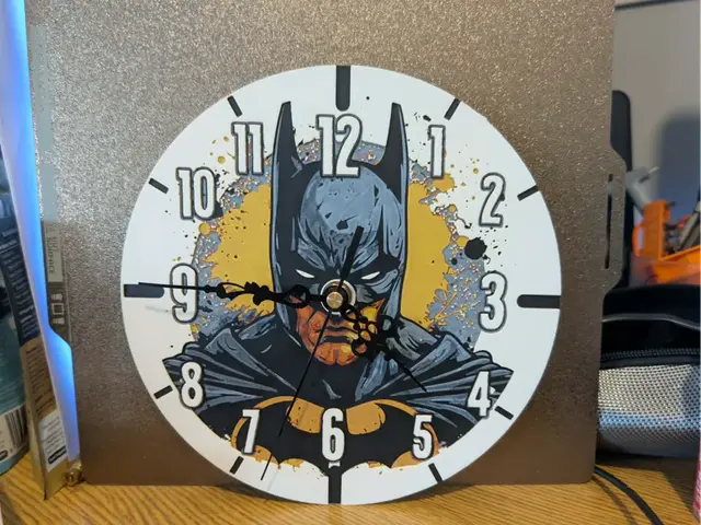 HueForge model: Batman clock by 3dGlow