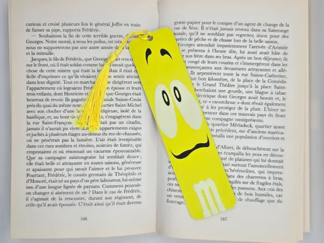 HueForge model: Bookmark M&M's Yellow by Kactus Fpv