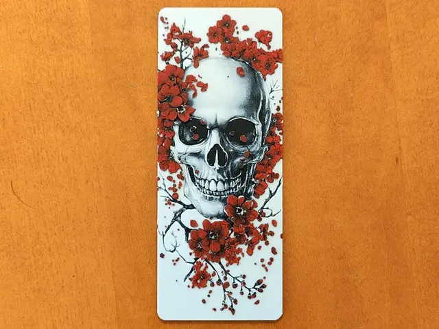 HueForge model: Skull and Cherry Blossoms Bookmark - Hueforge by Sarge