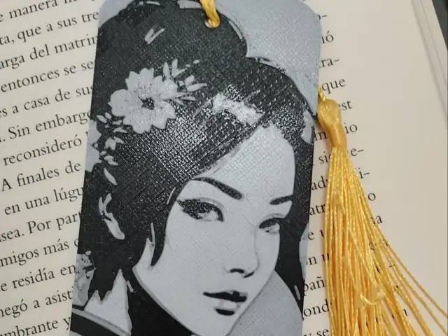 HueForge model: bookmark Geisha by FYTY112