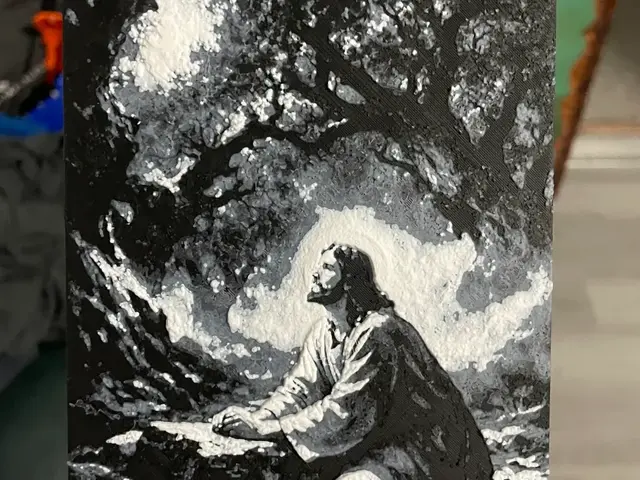 HueForge model: Jesus Praying in the Woods Hueforge by Advancedtechworldwide