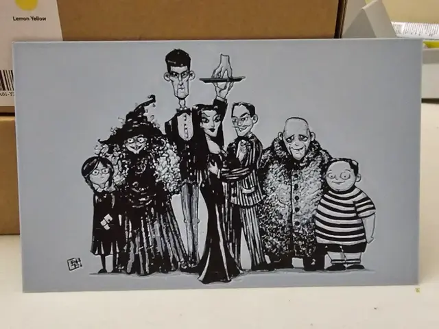 HueForge model: Addams Family - Hueforge Art Black and White by Lumpy3D