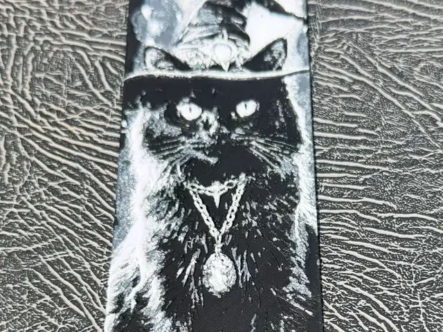 Witch hat cat Bookmark FREE comercial license