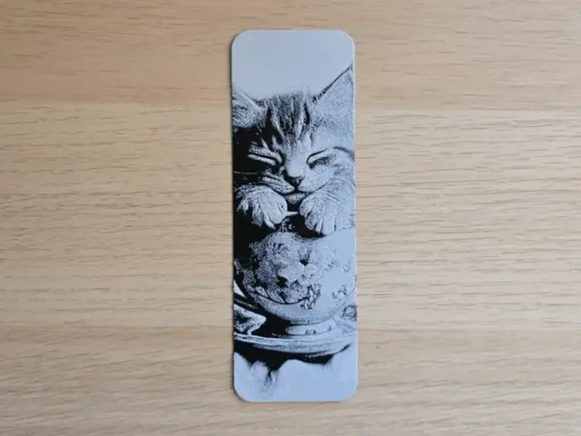 HueForge model: Kitten in Teacup Bookmark by Atrus Design