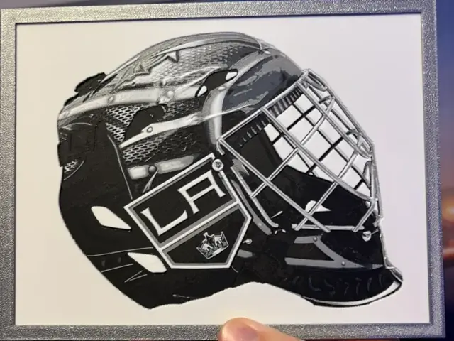 HueForge model: LA Kings Goalie Mask NHL Hueforge by Reeftank&more