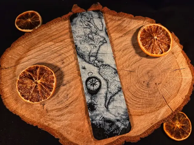 HueForge model: Tale of the Compass bookmark by EternalDesigns3D