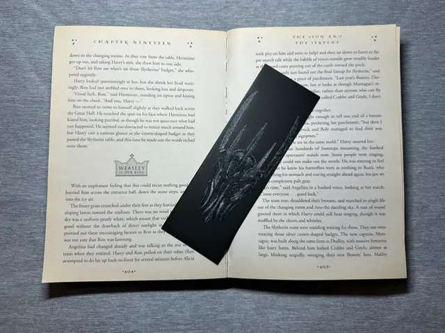 HueForge model: Sauron Helm Lord of the Rings Bookmark by Hey Ben