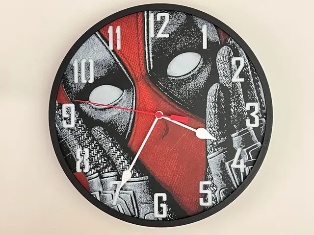 HueForge model: Customizable Clock - Deadpool Shocked by 3djd