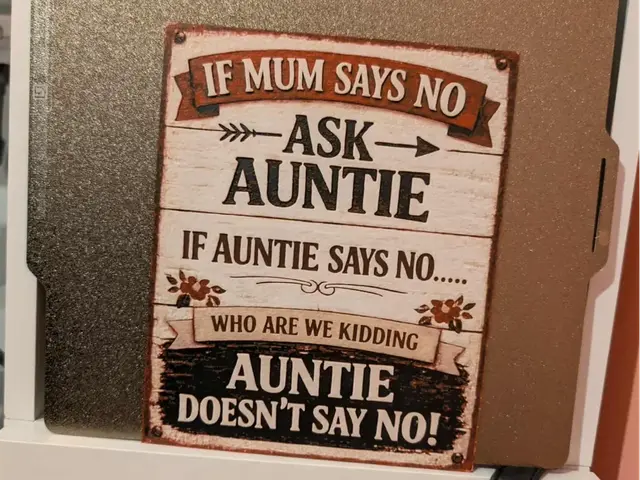 HueForge model: Ask Auntie - funny sign - hueforge by 3dGlow