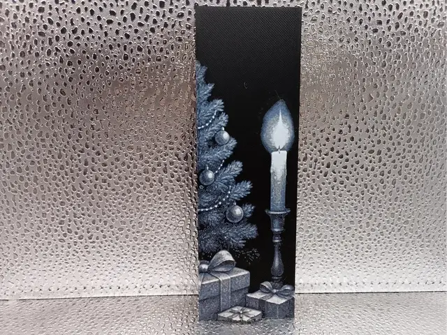 HueForge model: Christmas Tree Hueforge Bookmark by Borishotch Industries