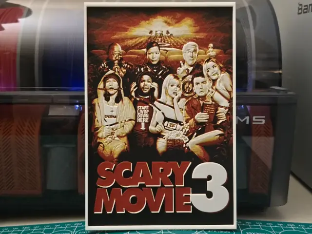 HueForge model: Scary Movie 3 Movie Poster - Hueforge Art by Lumpy3D