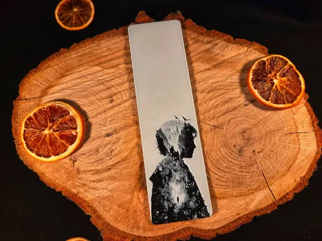HueForge model: Harry Potter fantasy bookmark - hueforge by EternalDesigns3D