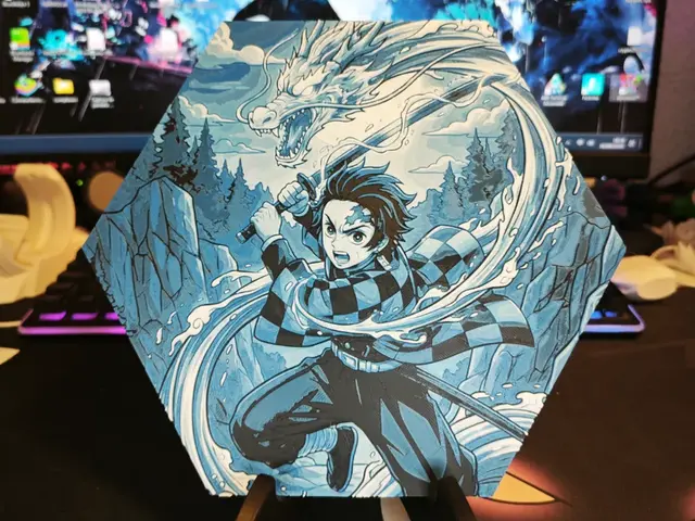 Hueforge Tanjiro Kamado Demon Slayer in honeycomb mode