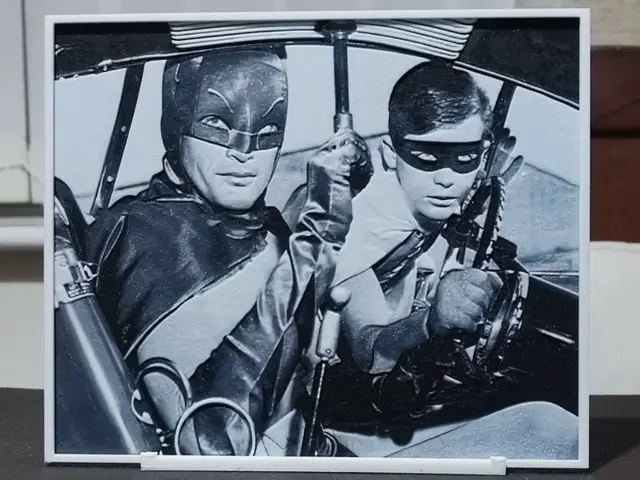 HueForge model: Batman & Robin 1966 - HueForge 4 Color by BoDad