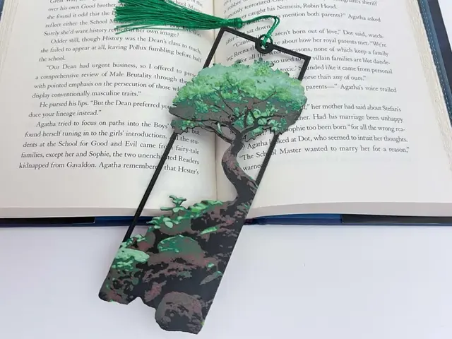 HueForge model: Bonsai - Bookmark by 3djd