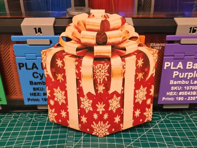 HueForge model: Christmas Present - Hueforge Art by Lumpy3D