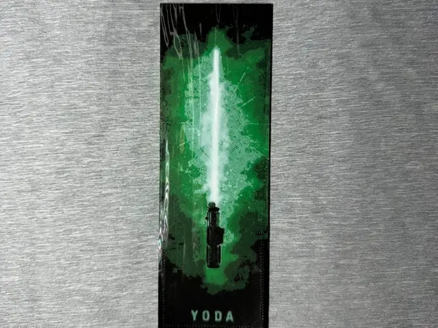 HueForge model: Yoda Light Saber Bookmark - Flatforge by Hey Ben