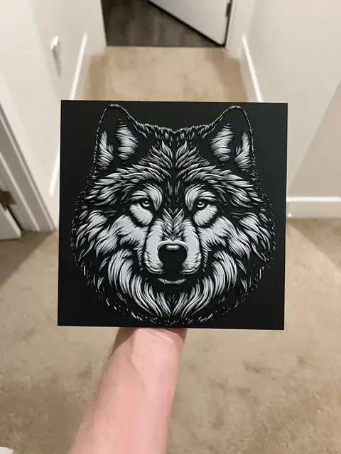 HueForge model: Wolf Face Hueforge (Black) by RP47 Designs