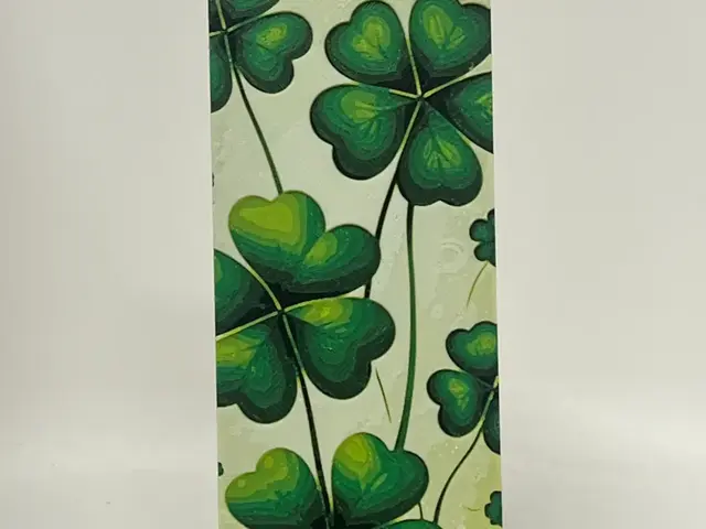 HueForge model: Clover Bookmark by Morganja