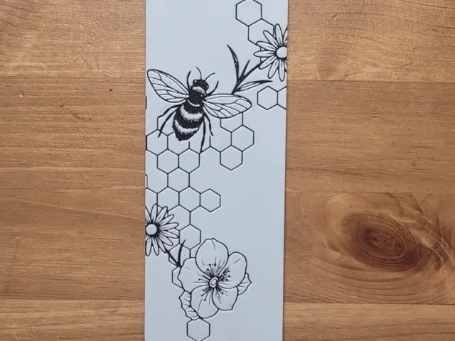 HueForge model: Bee Bookmark by Morganja