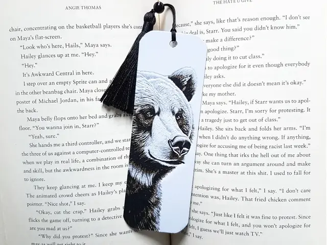 HueForge model: Bookmark, Bear, Hueforge by Dame Jo