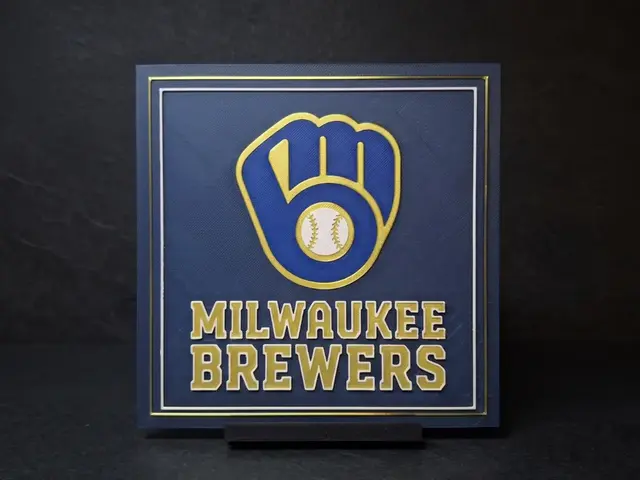 Milwaukee Brewers Logo - 4 Colour