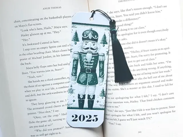 HueForge model: Bookmark, Nutcracker, Hueforge by Dame Jo