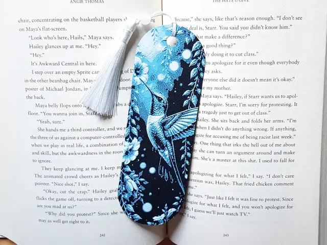 HueForge model: Bookmark, Hummingbird by Dame Jo