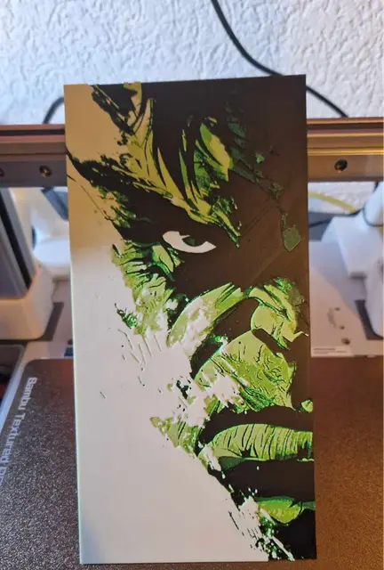 HueForge model: Hulk face movie Hueforge by Dakiren