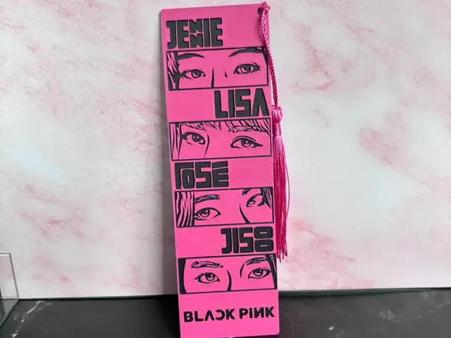 BlackPink Bookmark