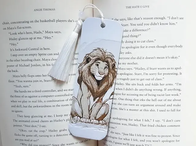 HueForge model: Lion Bookmark, Hueforge by Dame Jo