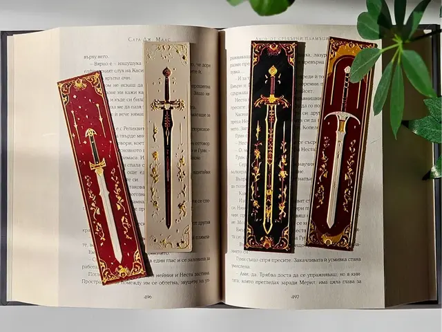 HueForge model: Elven Blades - Bookmark Set by C3D
