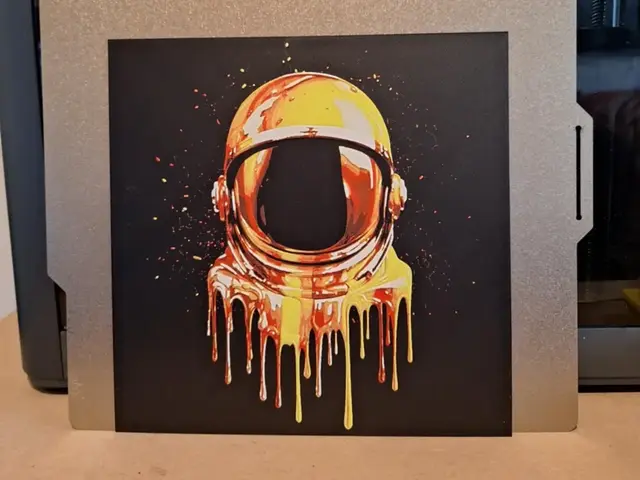 HueForge model: Spaceman Drip Art - Hueforge 4 colour by 3dGlow