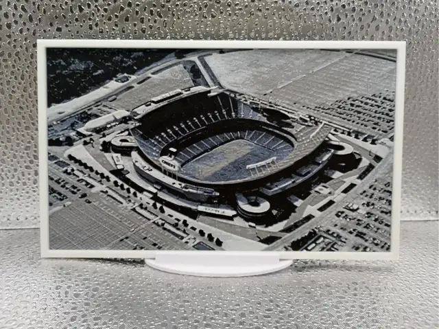 HueForge model: Kansas City Chiefs – Arrowhead Stadium Hueforge by Borishotch Industries
