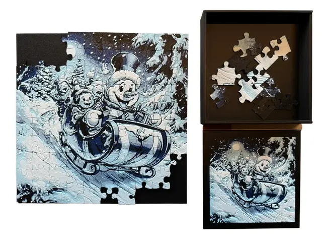 HueForge model: Frosty the Snowman - Sledding - Puzzle & Box Lid by Canadian Gamer