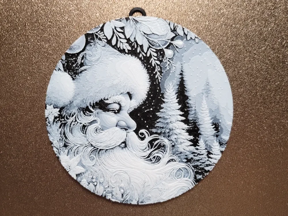 Santa Claus - Christmas Decoration - 120x120 by Vincent111 HueForge model: Santa Claus - Christmas Decoration - 120x120 by Vincent111