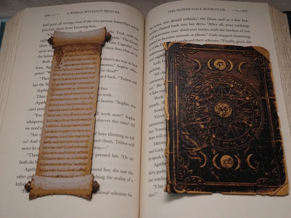 Magic Spellbook and Scroll - Bookmark / Portrait by 3djd HueForge model: Magic Spellbook and Scroll - Bookmark / Portrait by 3djd