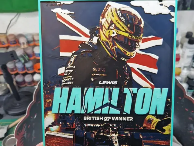 HueForge model: Lewis Hamilton Hueforge by Dakiren