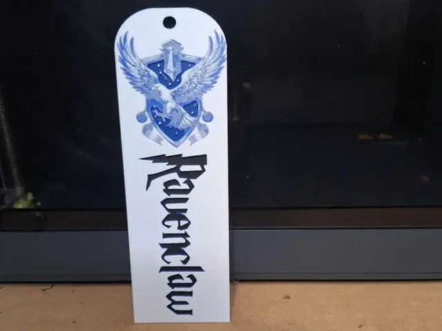 HueForge model: Harry Potter - Ravenclaw bookmark by 3dGlow