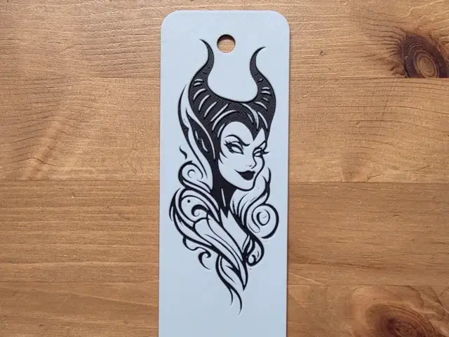 HueForge model: Maleficent Bookmark by Morganja