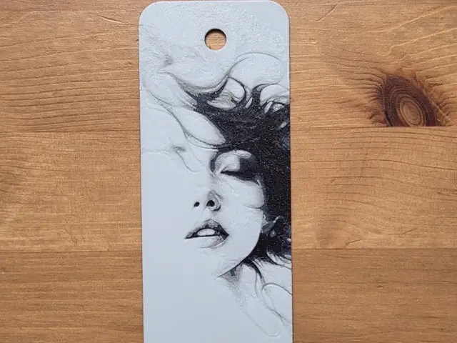 HueForge model: Lady Bookmark by Morganja