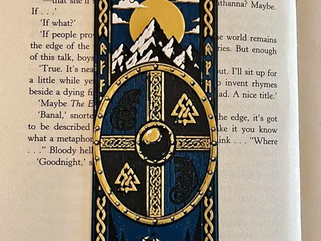 HueForge model: Viking Shield Bookmark by HexarHaus