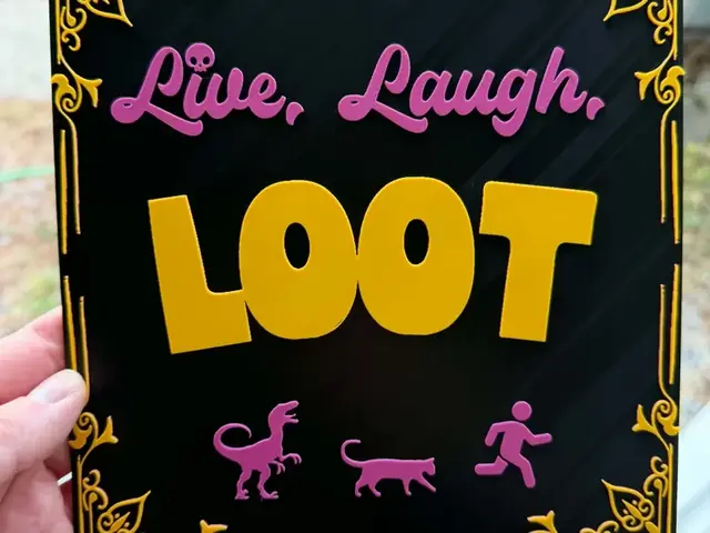 HueForge model: Live, Laugh, Loot! DCC inspired inspirational Hue by IslandLooter