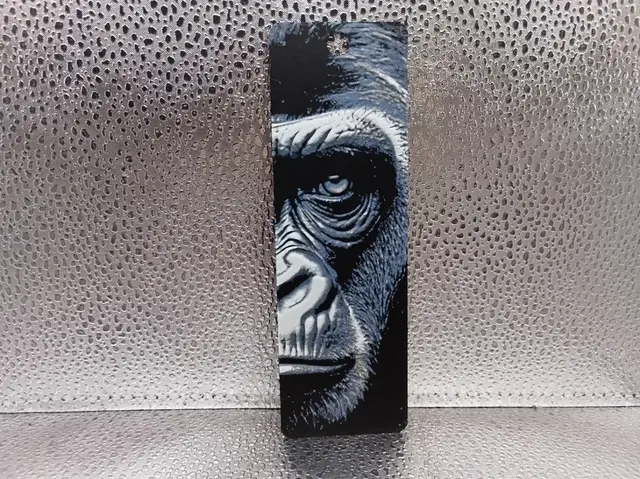 HueForge model: Gorilla Bookmark - Hueforge by Borishotch Industries
