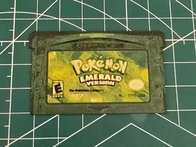 HueForge model: Life-size Pokémon Emerald Cartridge - Hueforge Art by Lumpy3D