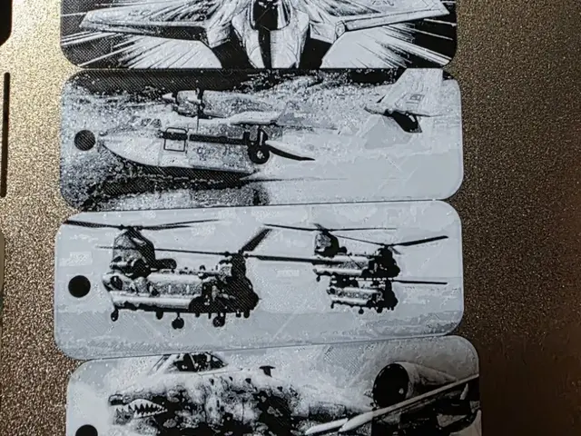 HueForge model: Aircraft Bookmark Set of 5 (2 colors Black/White) by AirMechDesigns