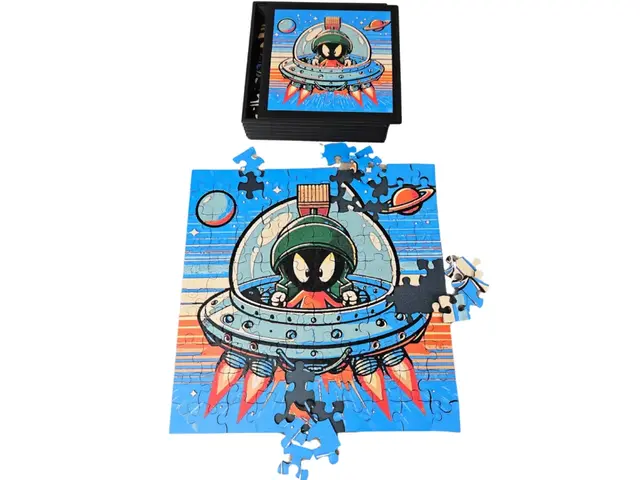 HueForge model: Marvin the Martian 100 piece Puzzle by BusyKikiBee