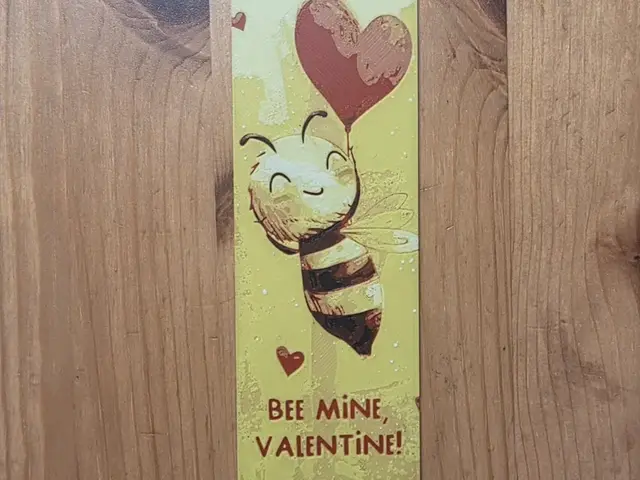 HueForge model: Bee My Valentine Bookmark by Morganja