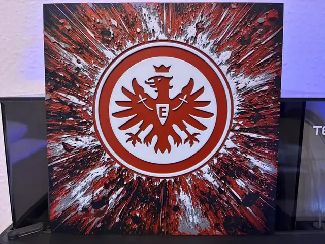 HueForge model: Eintracht Frankfurt Logo "Space" Hueforge by Reeftank&more